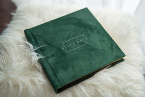 boudoir photo set from black lace boudoir with designer albums.