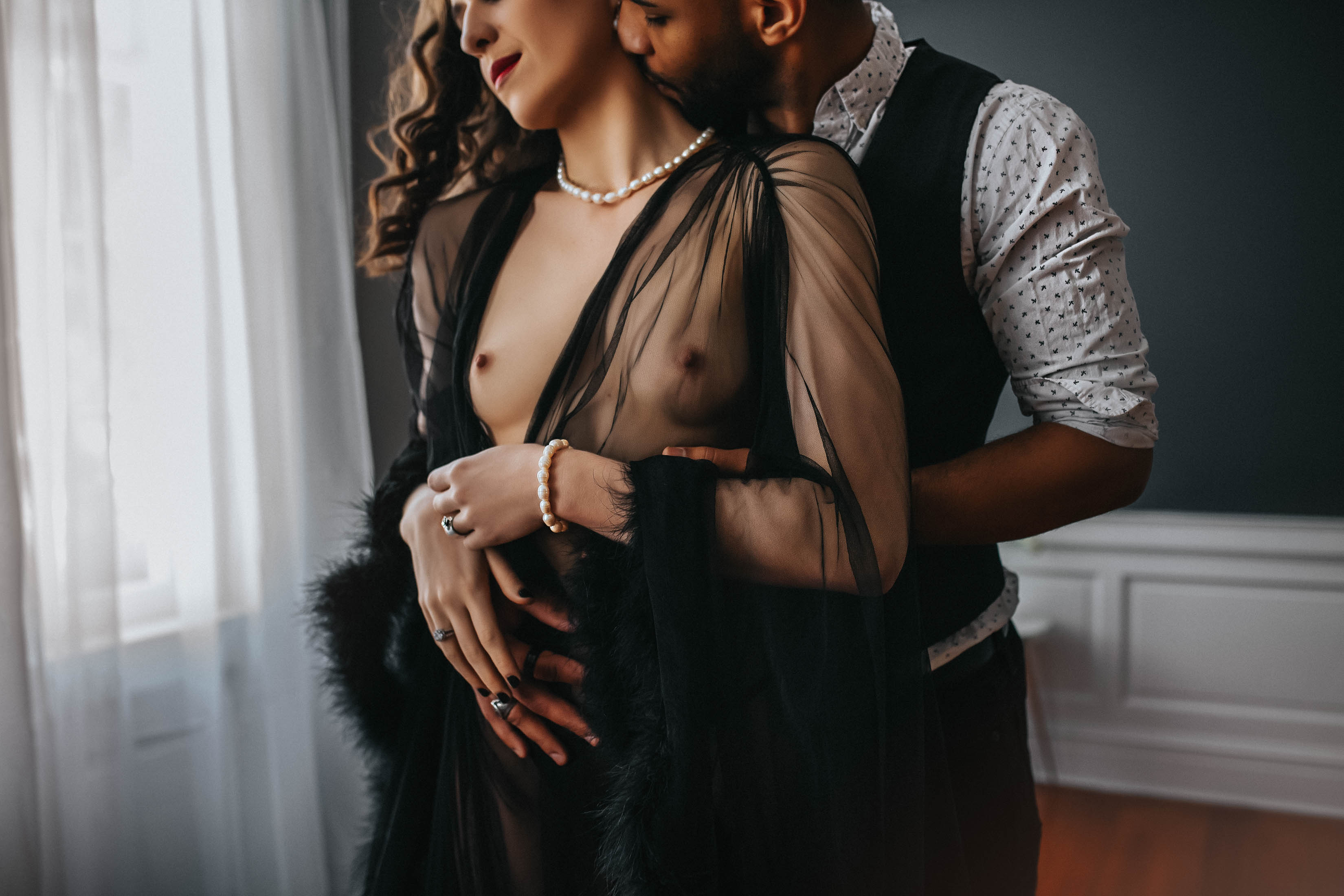 https://blacklaceboudoir.com/wp-content/uploads/2021/07/DW-BLACK-LACE-BOUDOIR_COUPLES_FXBG34.jpg